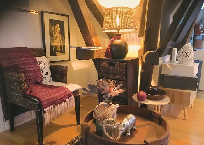 Downtown Loft With Shared Bathroom